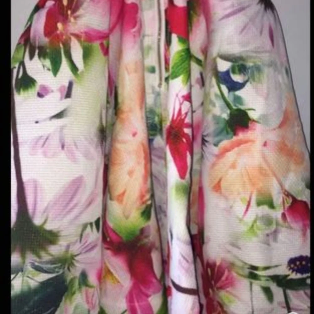 Radiant garden floral Halter Dress New With Tags Fit and flare - Picture 4 of 10